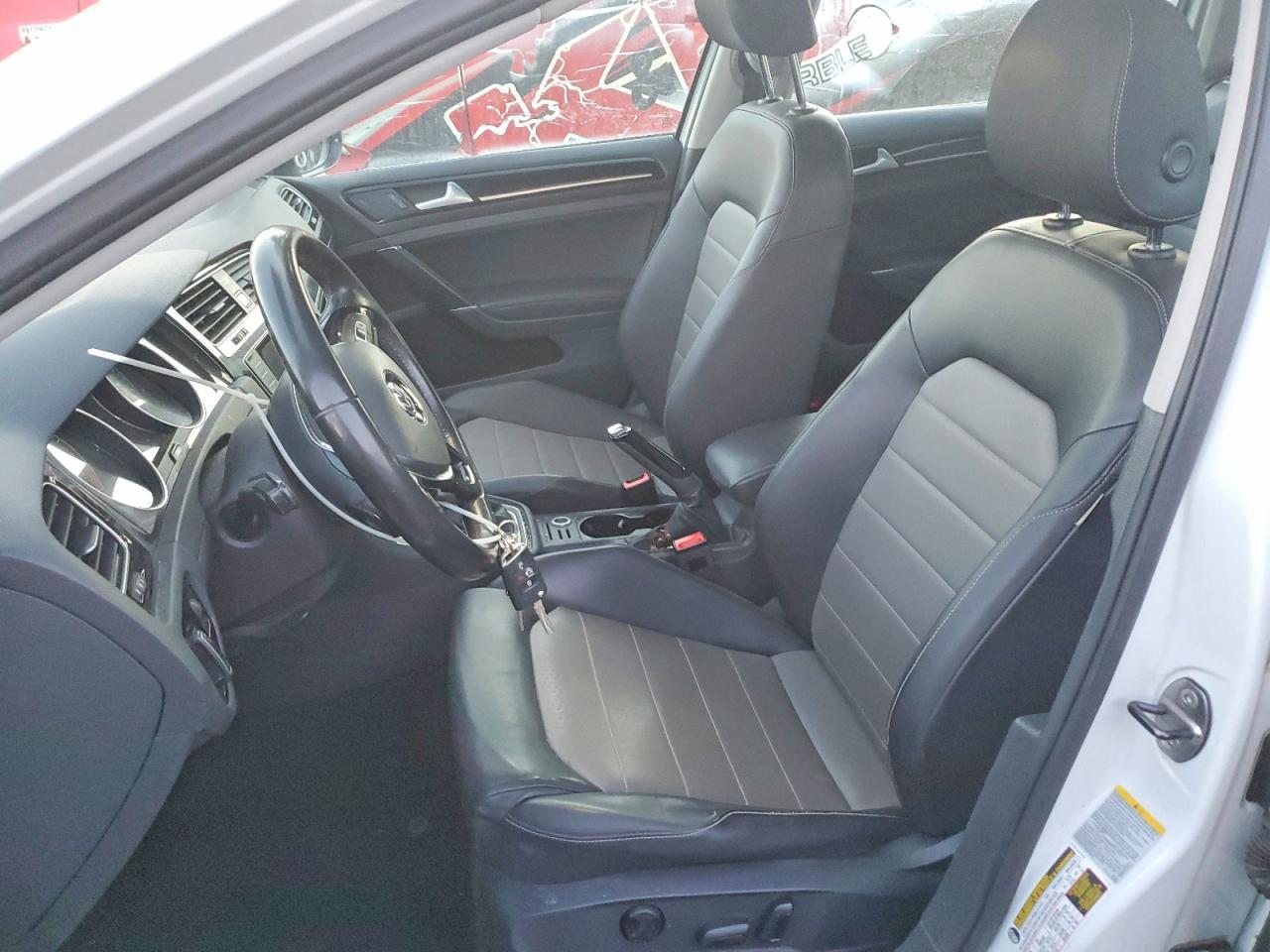 2015 Volkswagen Golf Sportwagen S - zdjęcie 7