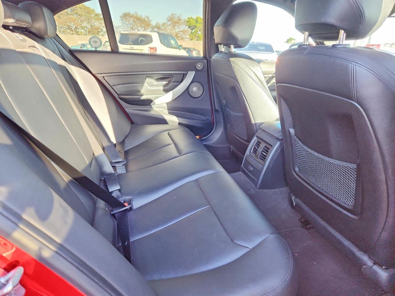 2014 BMW 335 I - zdjęcie 10