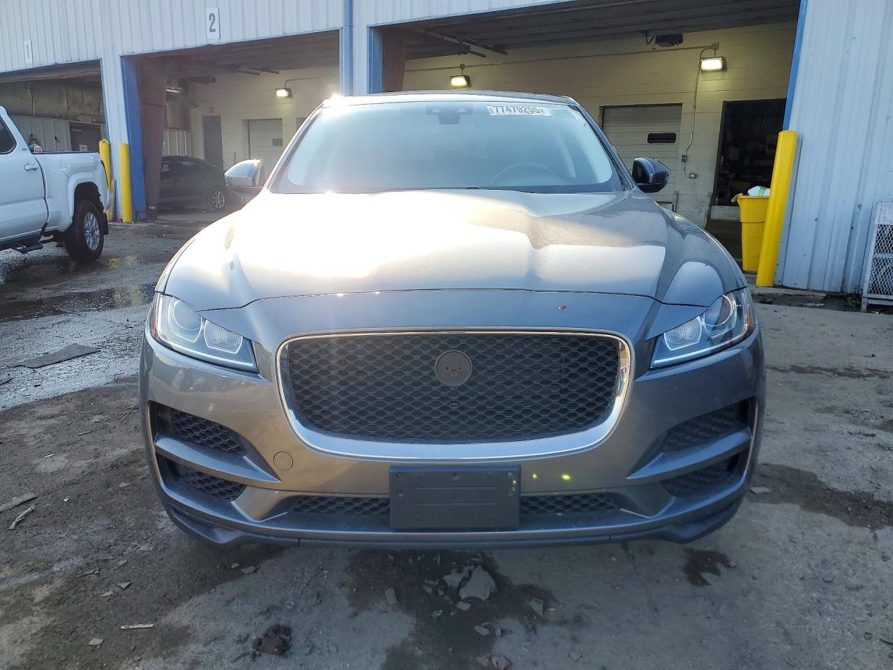 2018 Jaguar F-Pace Premium - zdjęcie 5