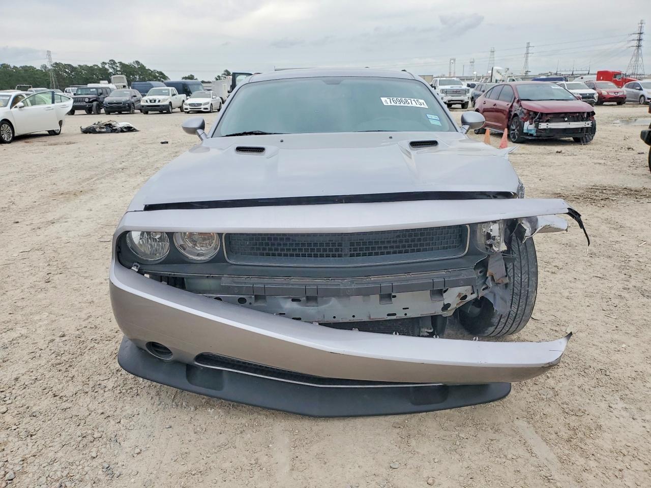 2014 Dodge Challenger Sxt - zdjęcie 5