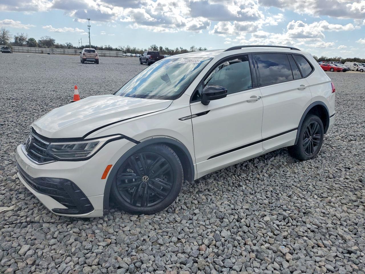 2022 Volkswagen Tiguan Se R-Line Black - zdjęcie główne