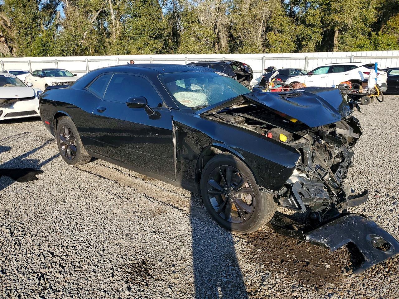 2020 Dodge Challenger Sxt - zdjęcie 4