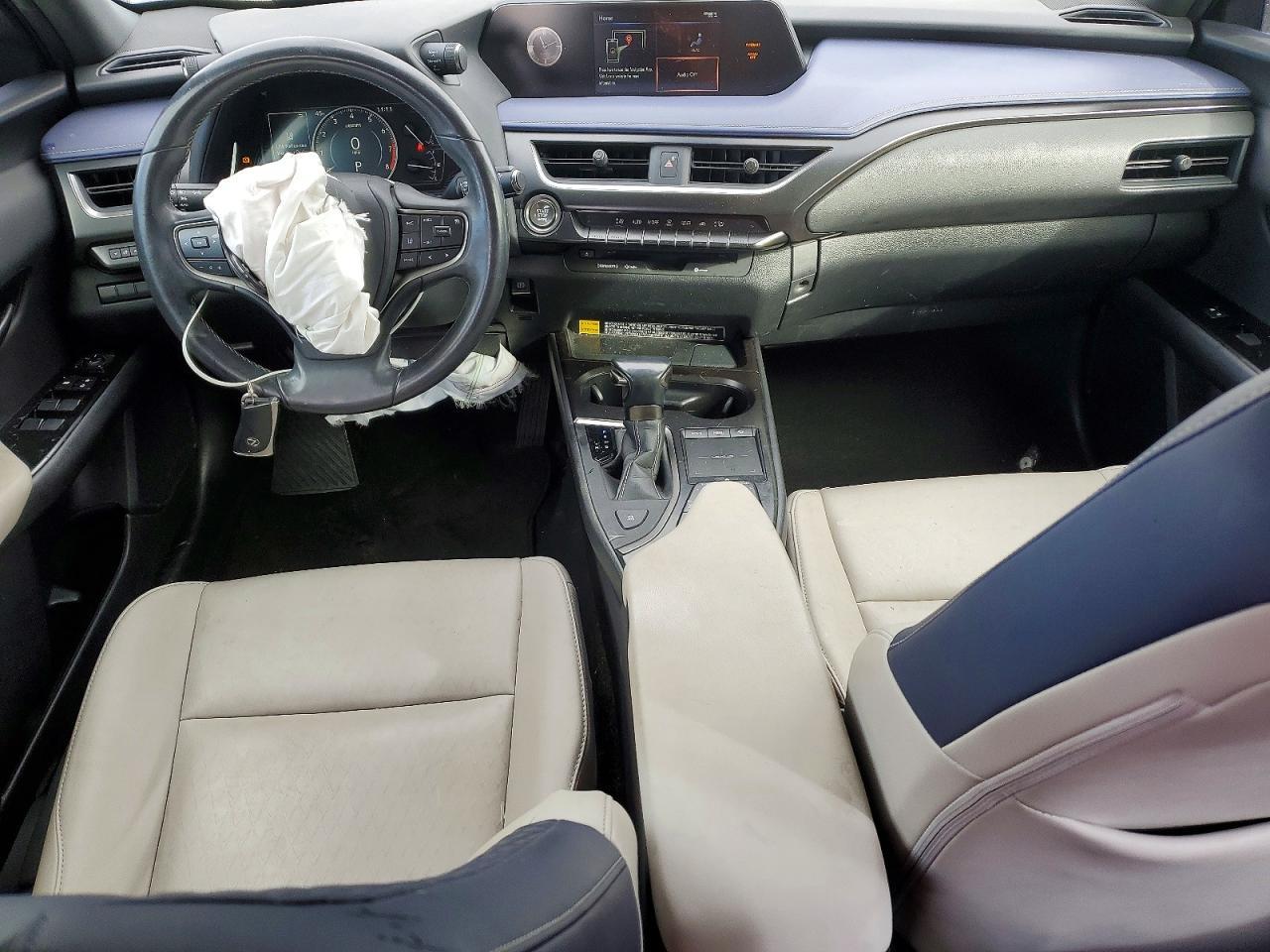 2021 Lexus Ux 200 - zdjęcie 8