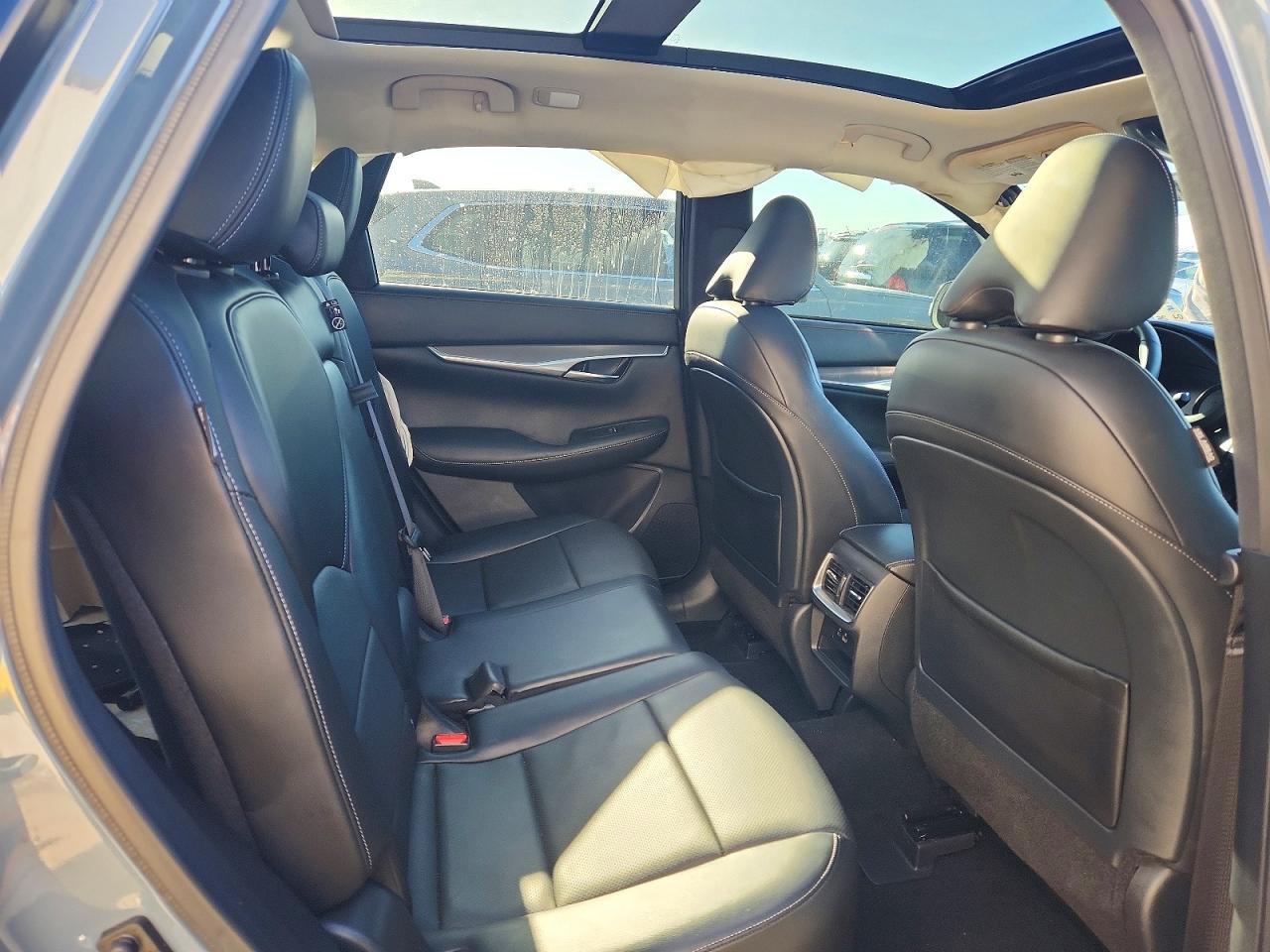 2023 Infiniti Qx50 Luxe - zdjęcie 11