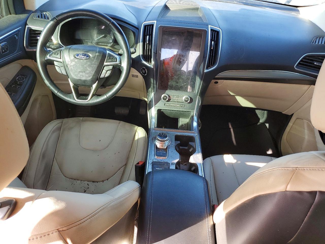 2022 Ford Edge Titanium - zdjęcie 8