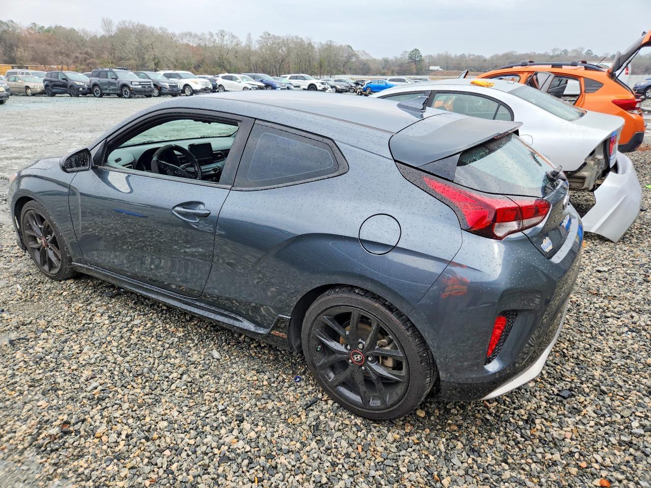 2020 Hyundai Veloster 2.0L - zdjęcie 2