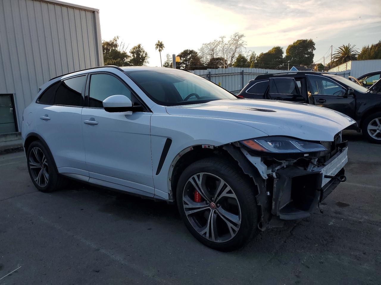 2021 Jaguar F-Pace Svr - zdjęcie 4