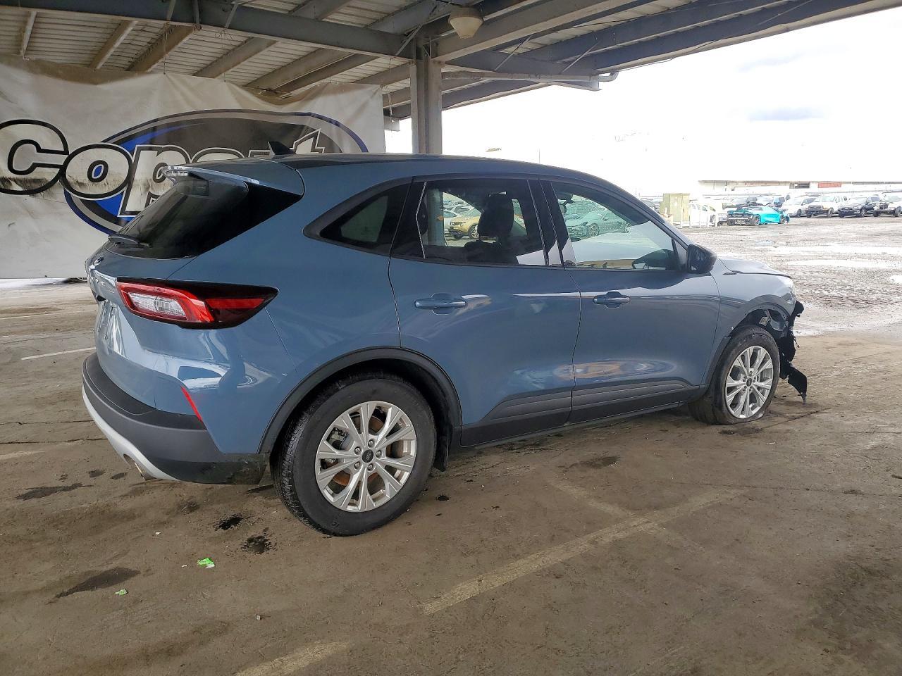 2025 Ford Escape Active - zdjęcie 3