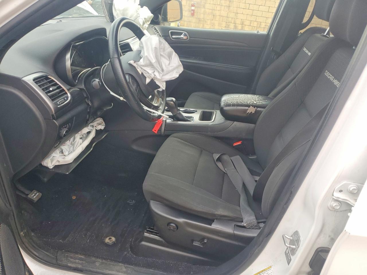 2021 Jeep Grand Cherokee Laredo - zdjęcie 7