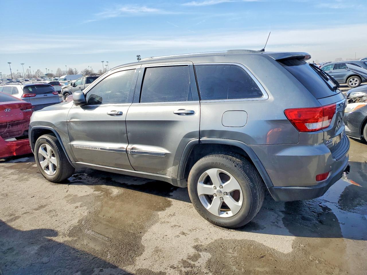 2013 Jeep Grand Cherokee Laredo - zdjęcie 2