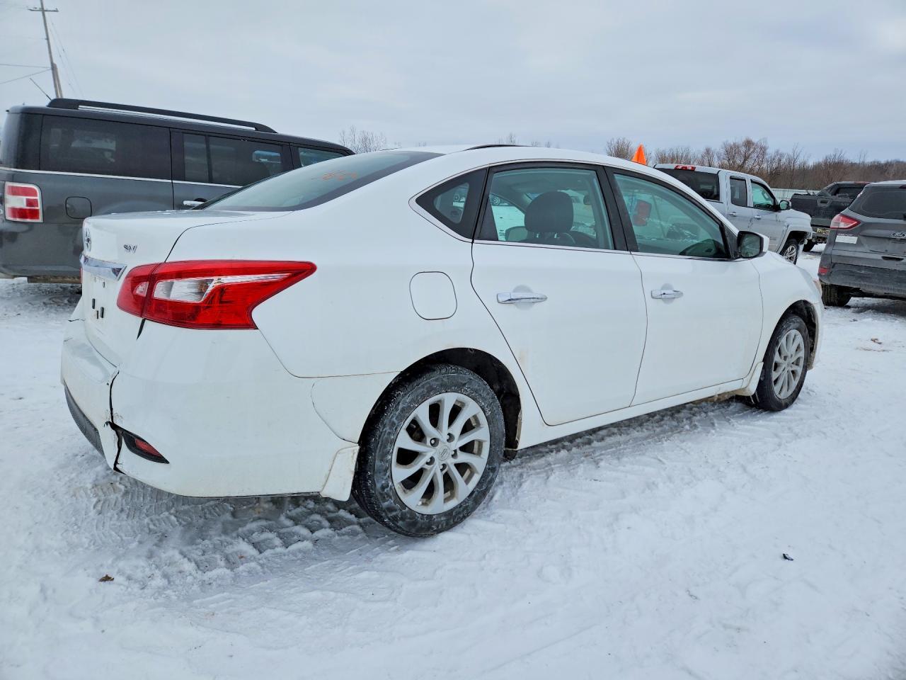 2019 Nissan Sentra S - zdjęcie 5