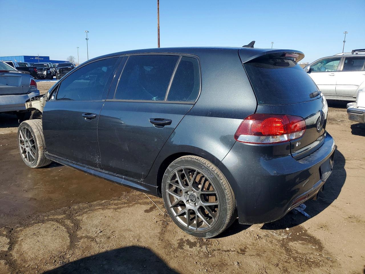 2013 Volkswagen Golf R - zdjęcie 2