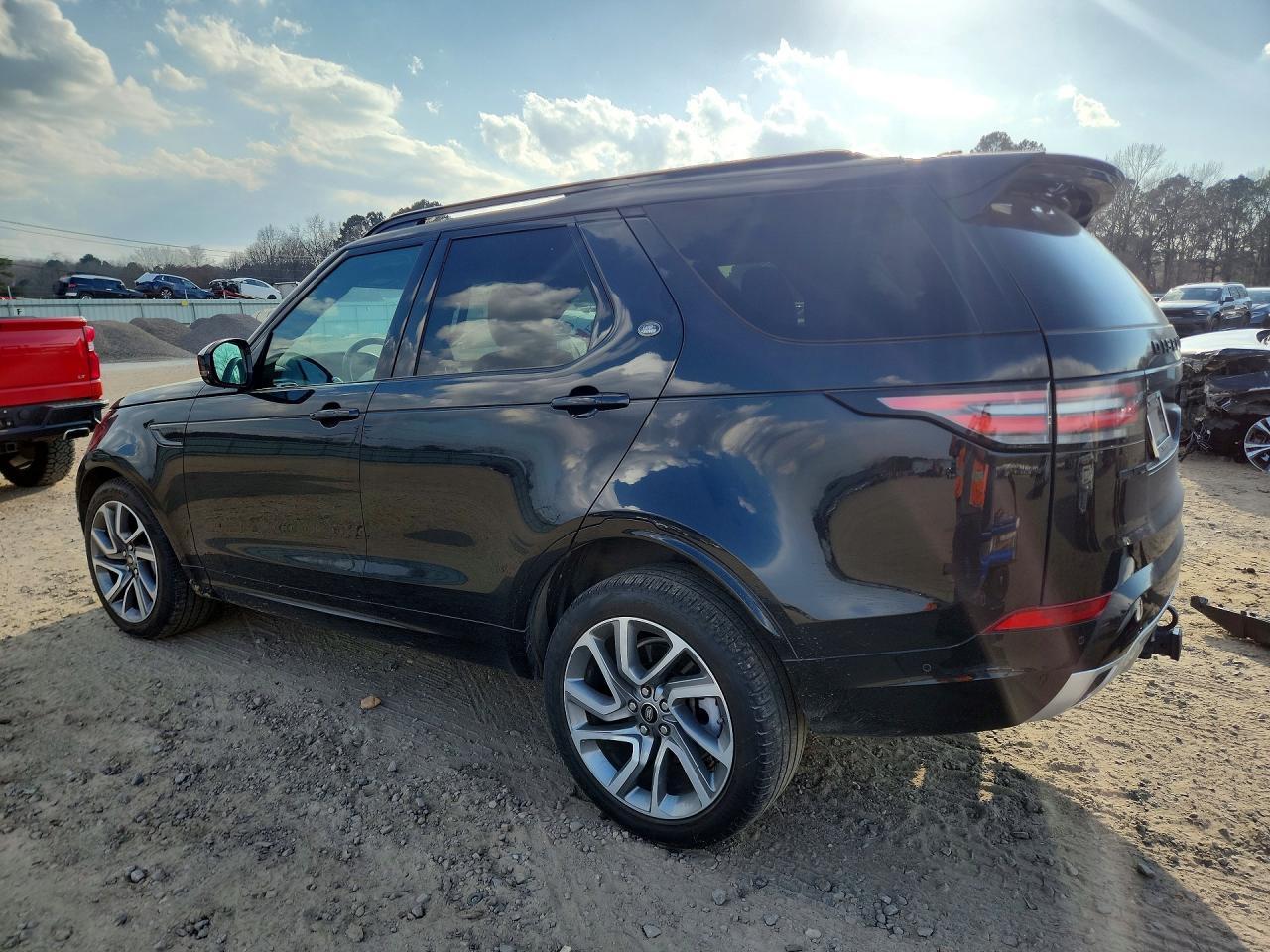 2020 Land Rover Discovery Landmark - zdjęcie 2