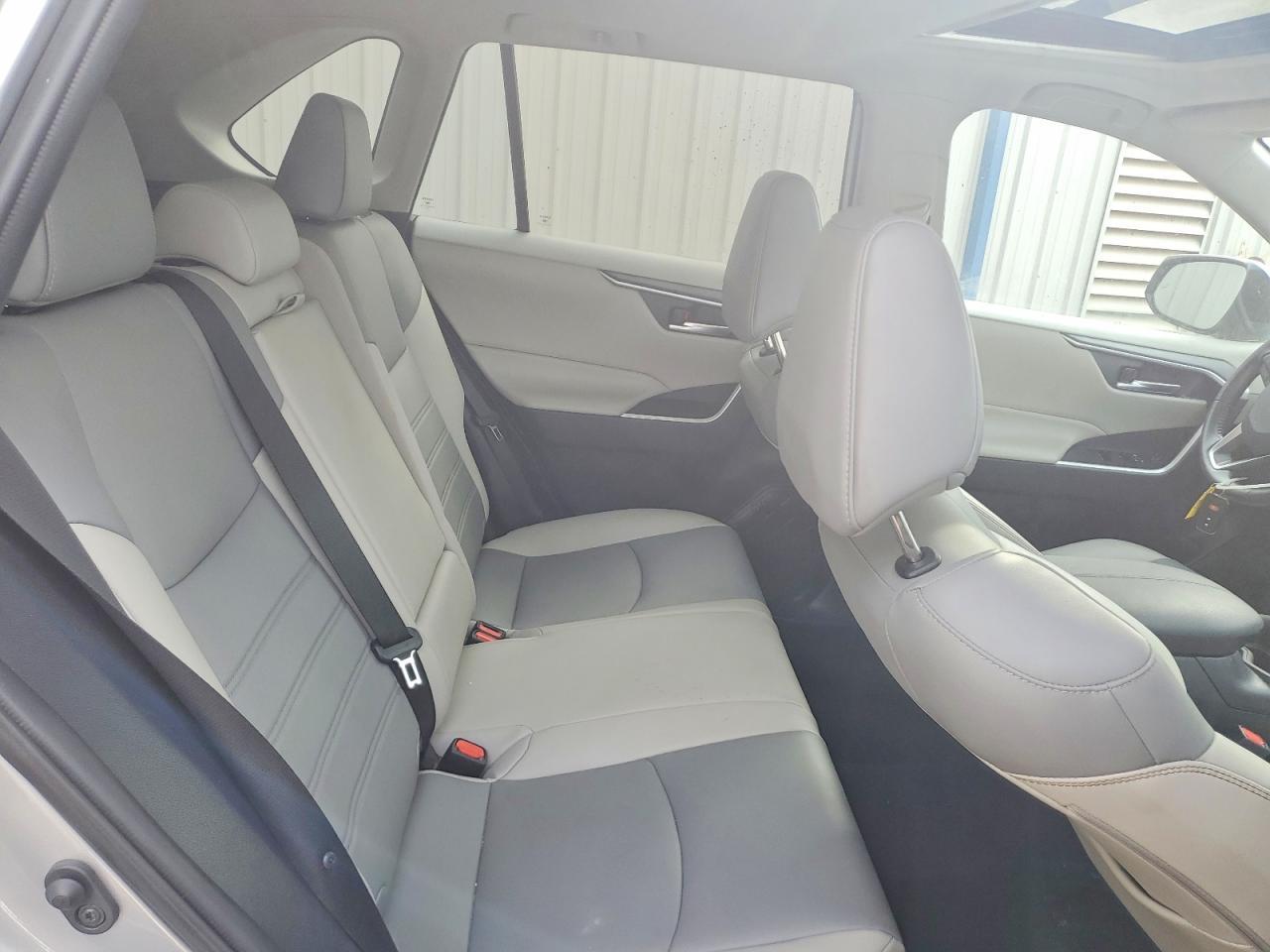 2021 Toyota Rav4 Xle Premium - zdjęcie 11