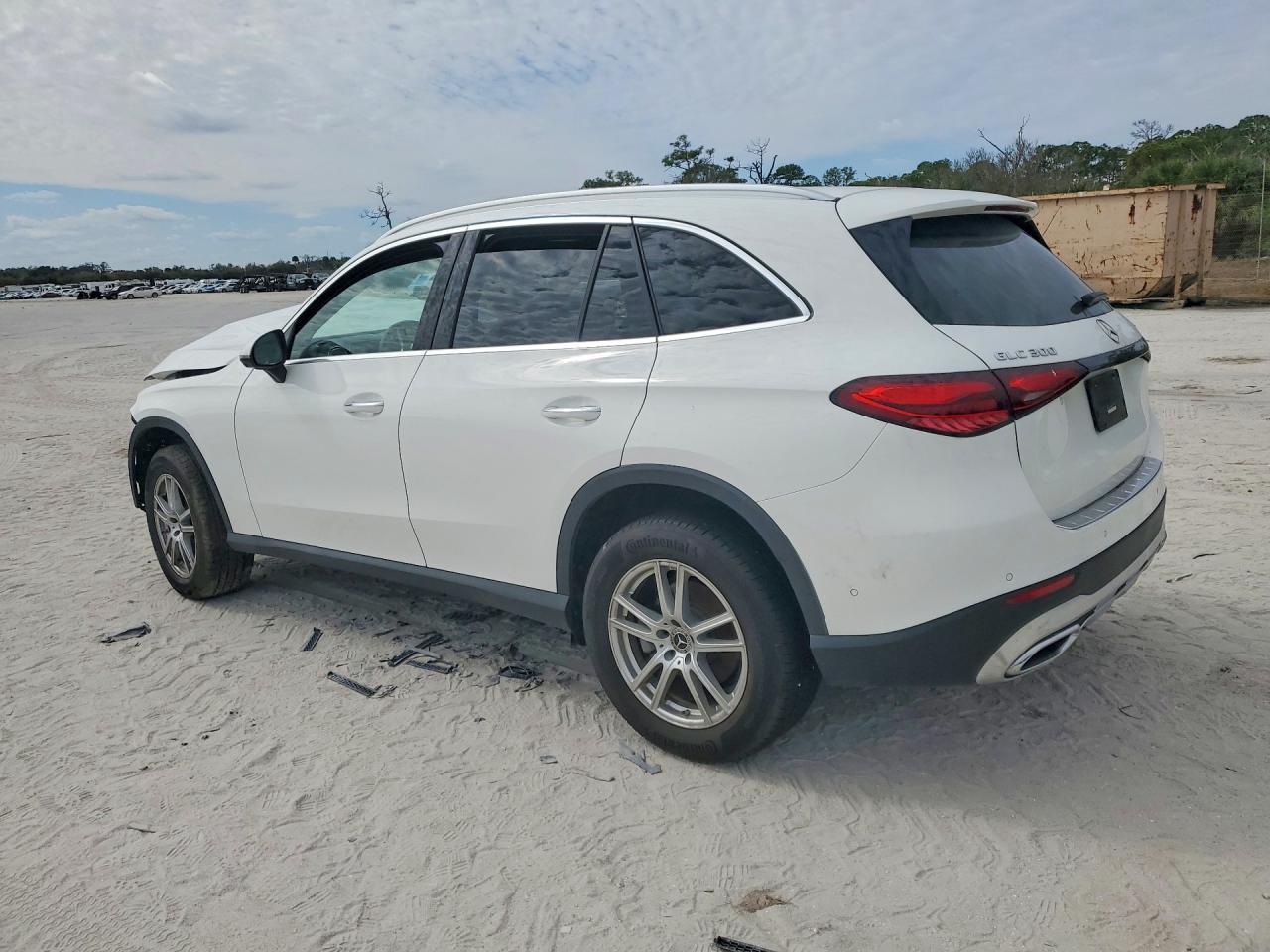 2023 Mercedes-Benz Glc 300 4Matic - zdjęcie 2