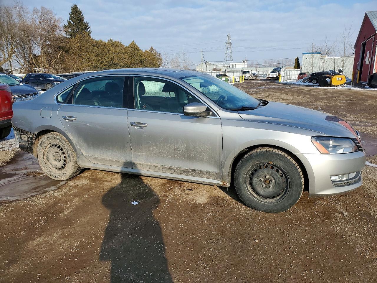 2014 Volkswagen Passat Sel - zdjęcie 4