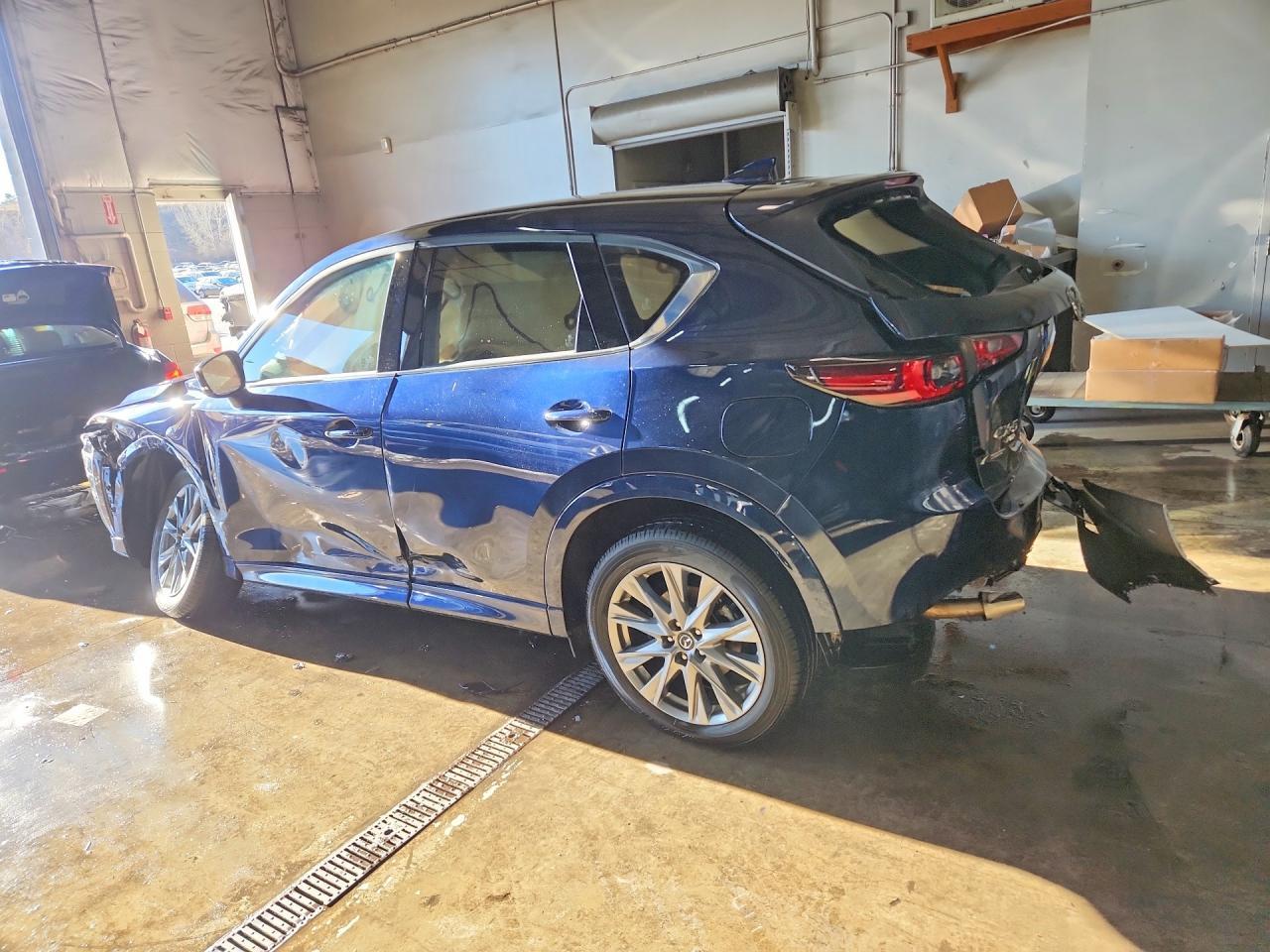 2024 Mazda Cx-5 Premium - zdjęcie 2