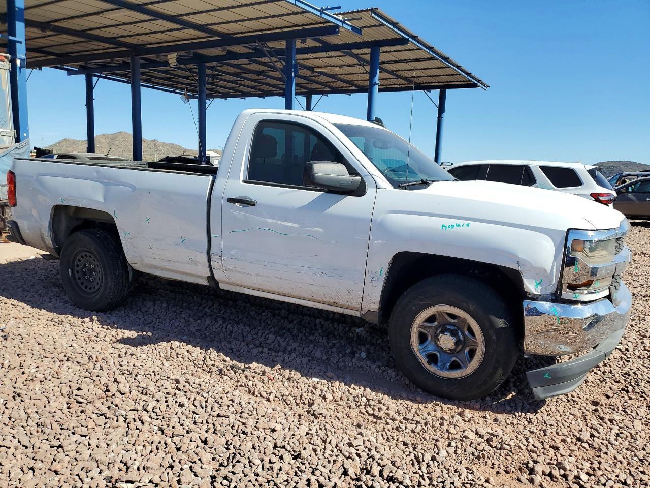 2017 Chevrolet Silverado C1500 - zdjęcie 4