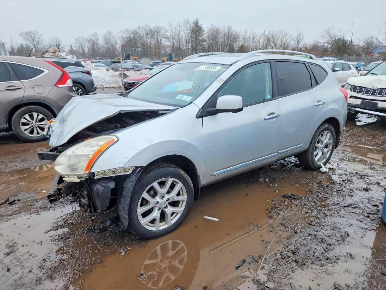 2013 Nissan Rogue S - zdjęcie główne