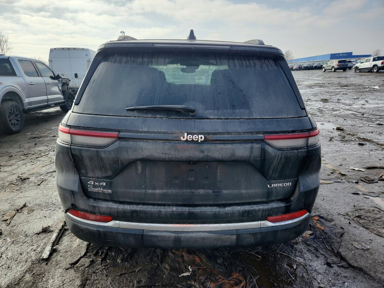 2024 Jeep Grand Cherokee Laredo - zdjęcie 6