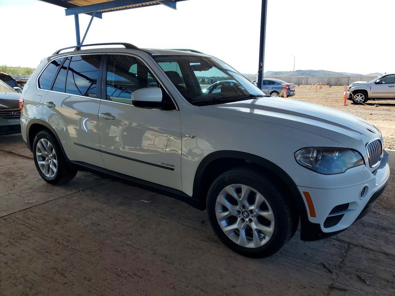 2013 BMW X5 xDrive35I - zdjęcie 4