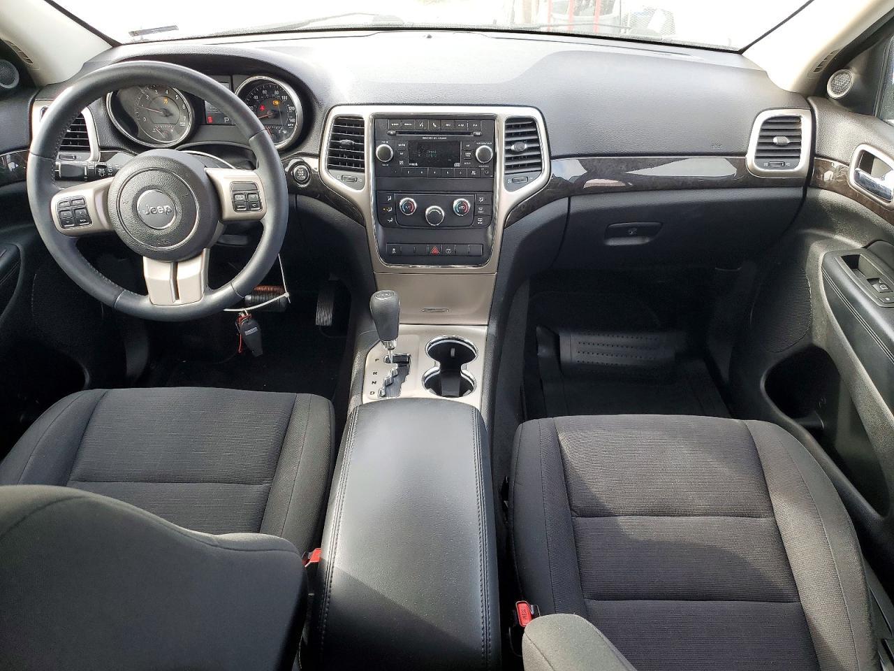 2013 Jeep Grand Cherokee Laredo - zdjęcie 8