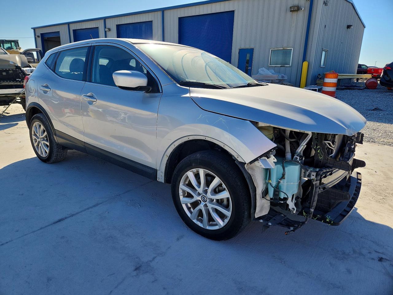 2021 Nissan Rogue Sport S - zdjęcie 4