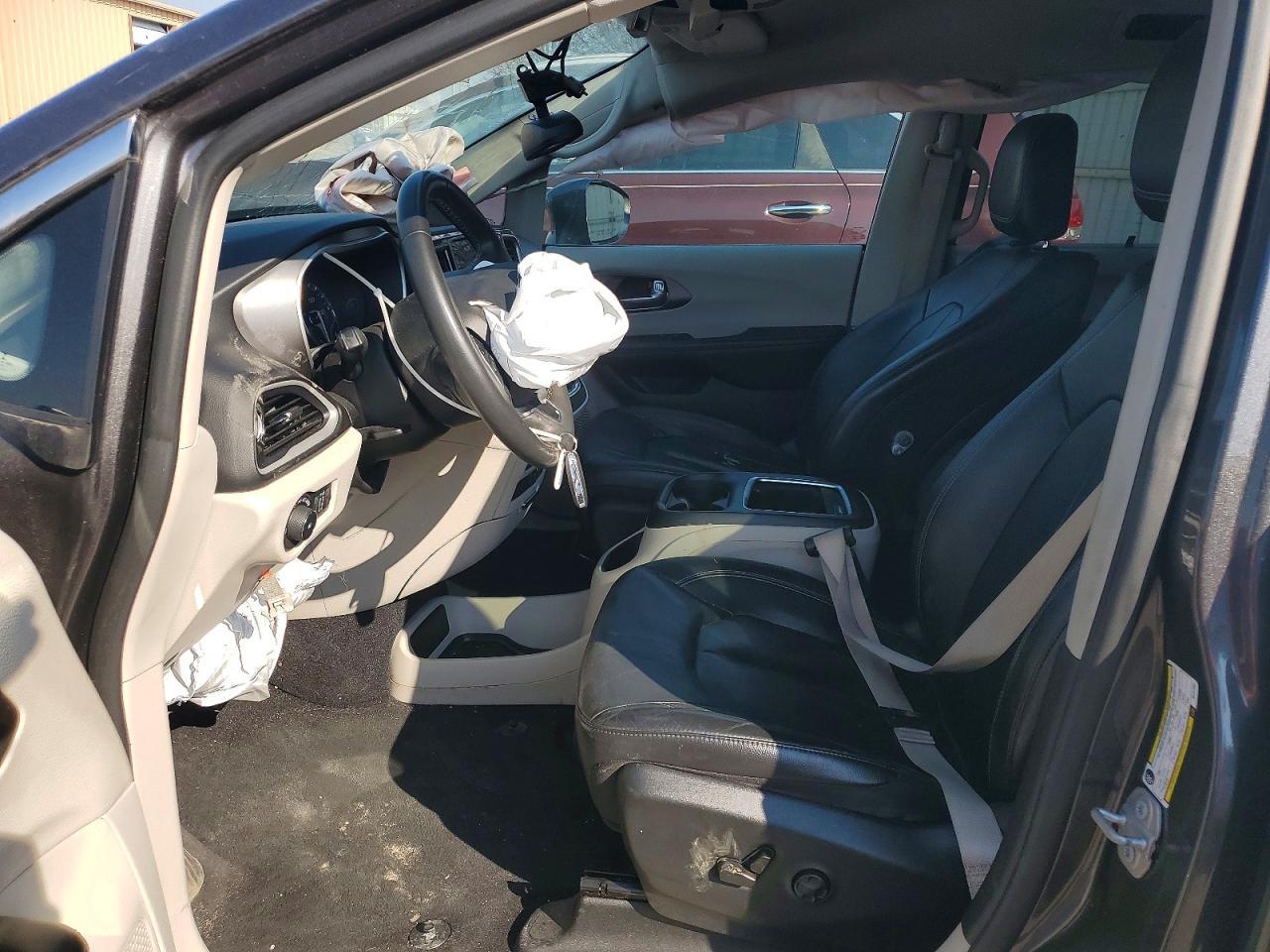2022 Chrysler Pacifica Touring L - zdjęcie 7
