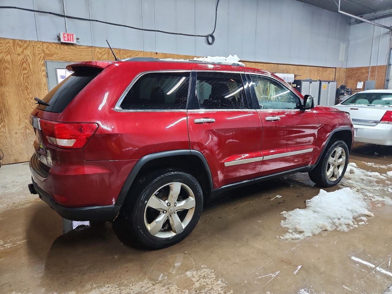 2013 Jeep Grand Cherokee Overland - zdjęcie 3
