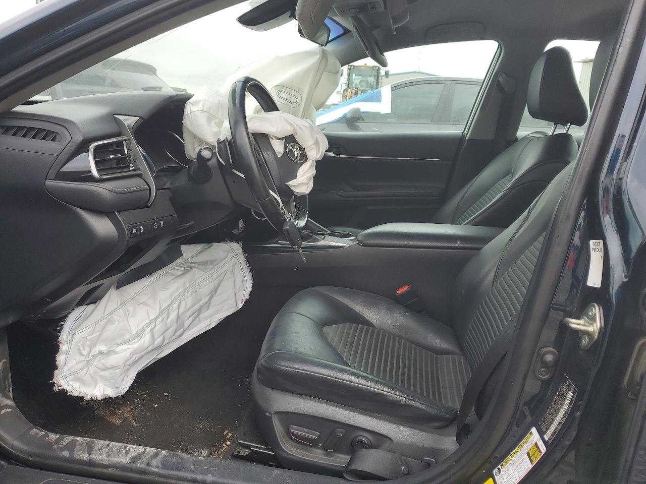 2020 Toyota Camry Se - zdjęcie 7