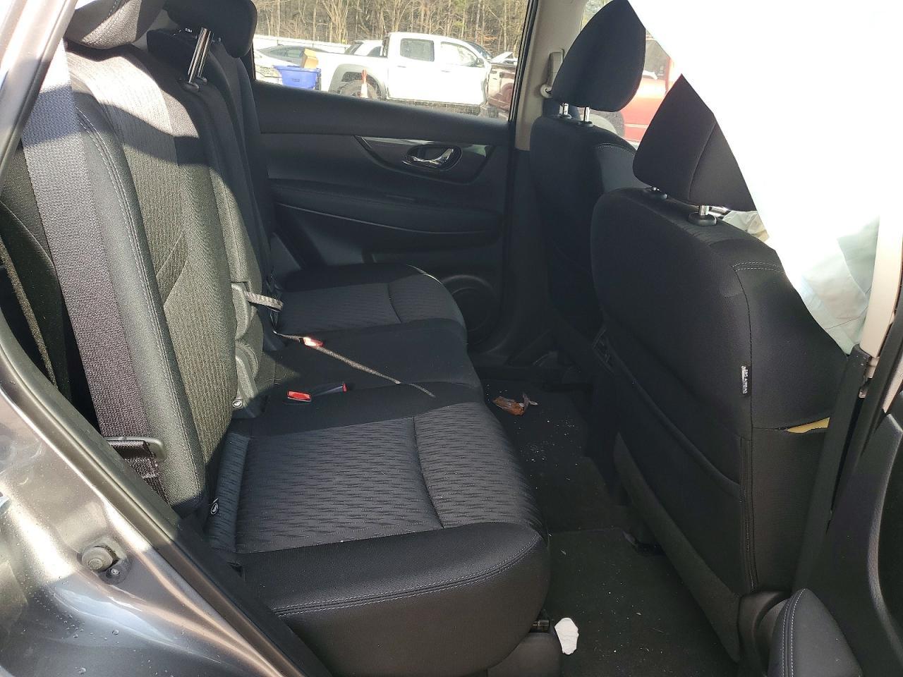 2018 Nissan Rogue S - zdjęcie 11