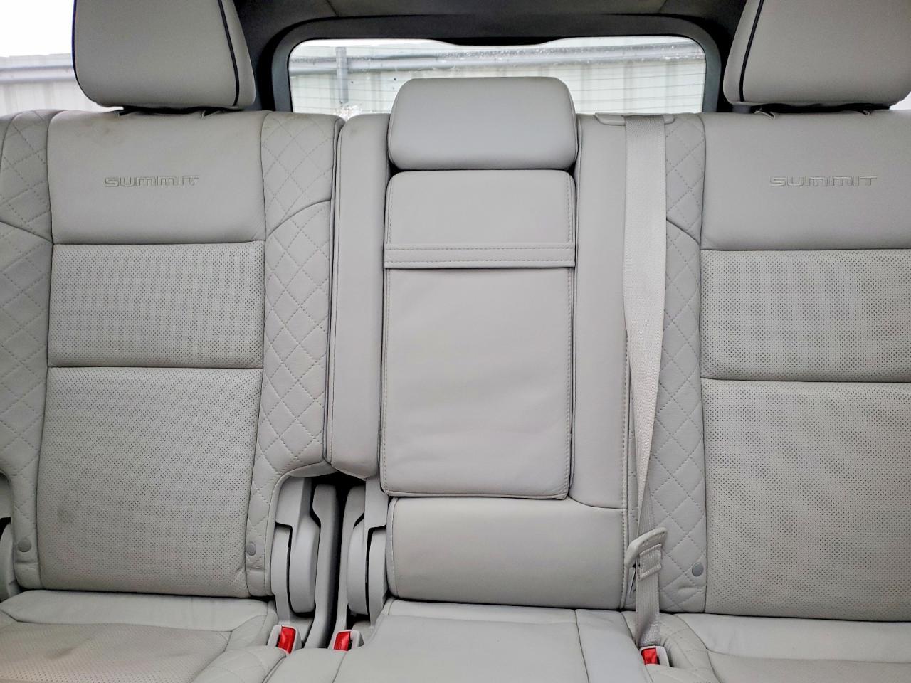 2017 Jeep Grand Cherokee Summit - zdjęcie 10