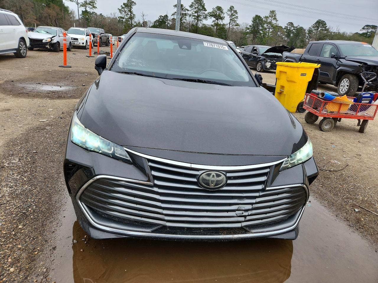 2019 Toyota Avalon Xle - zdjęcie 5