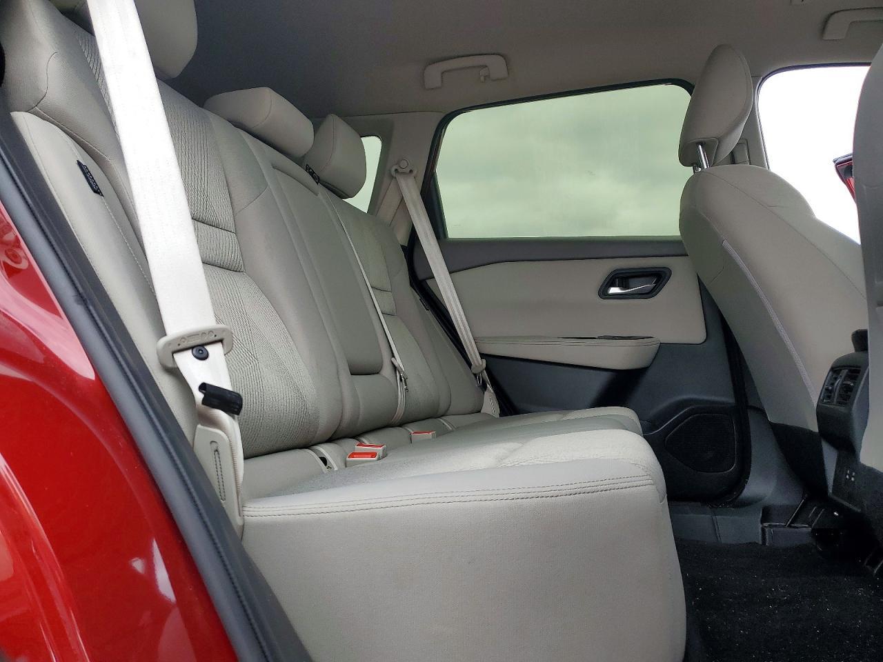 2024 Nissan Rogue Sv - zdjęcie 11