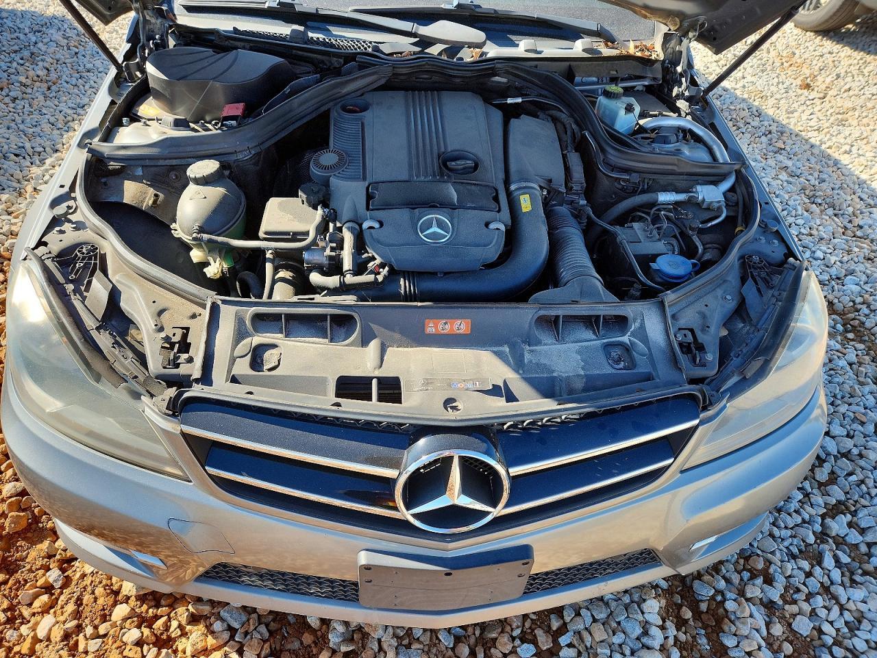 2015 Mercedes-Benz C 250 - zdjęcie 11