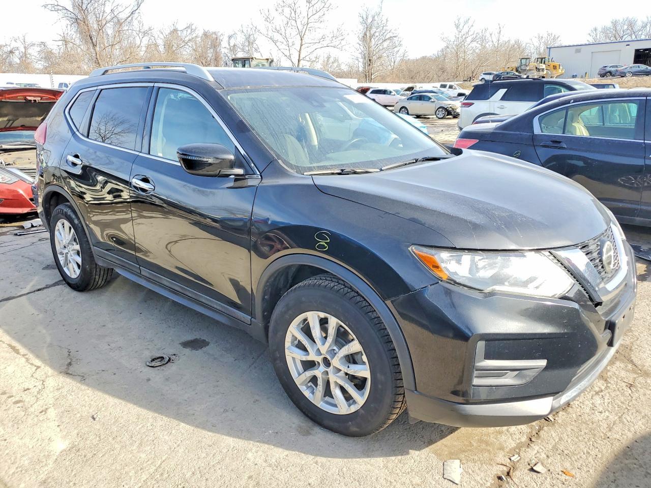 2020 Nissan Rogue S - zdjęcie 4