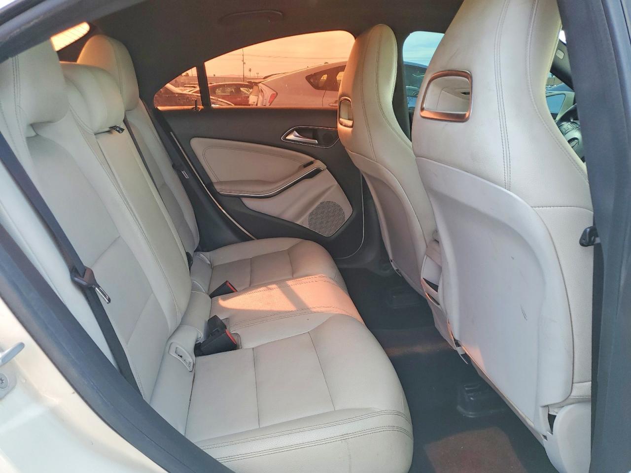 2014 Mercedes-Benz Cla 250 - zdjęcie 10