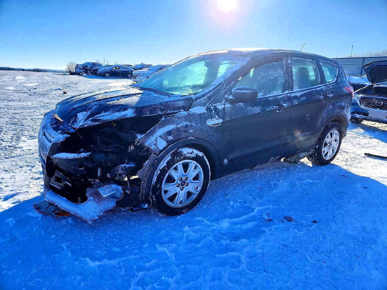 2015 Ford Escape S - zdjęcie główne
