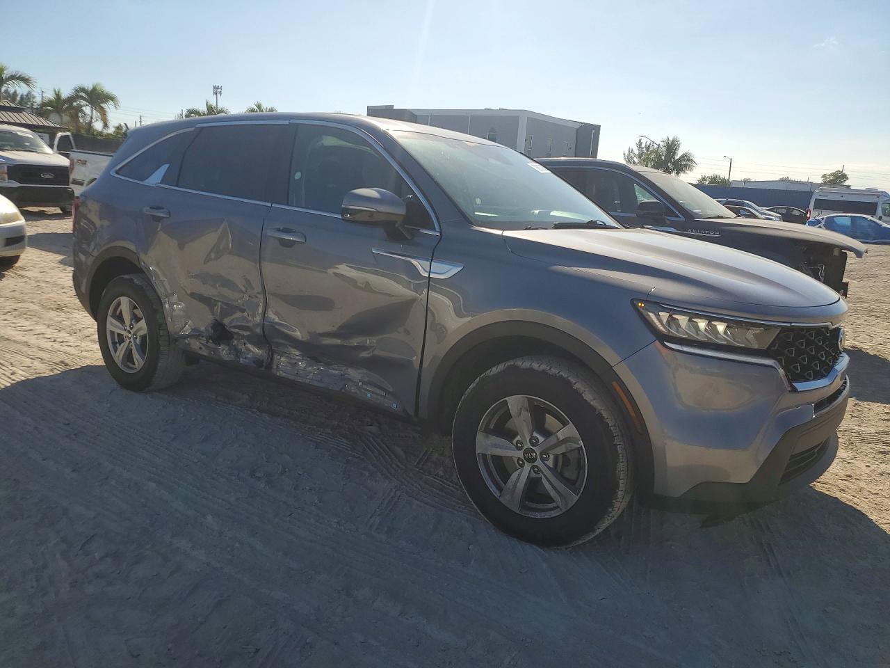 2021 Kia Sorento Lx - zdjęcie 4