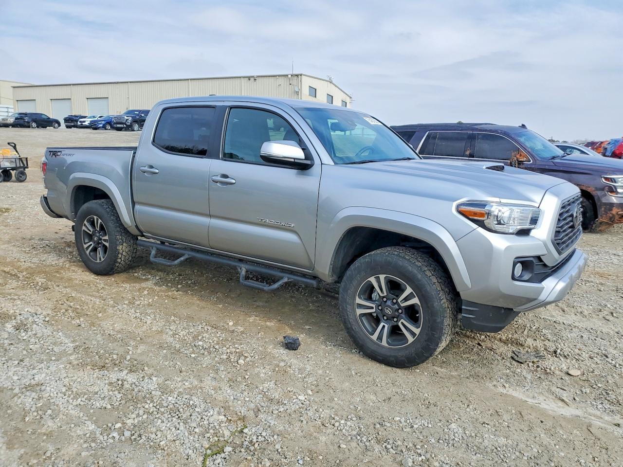 2022 Toyota Tacoma Double Cab - zdjęcie 4