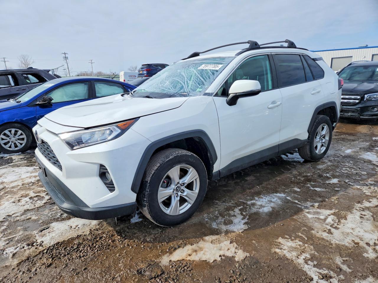 2020 Toyota Rav4 Xle - zdjęcie główne