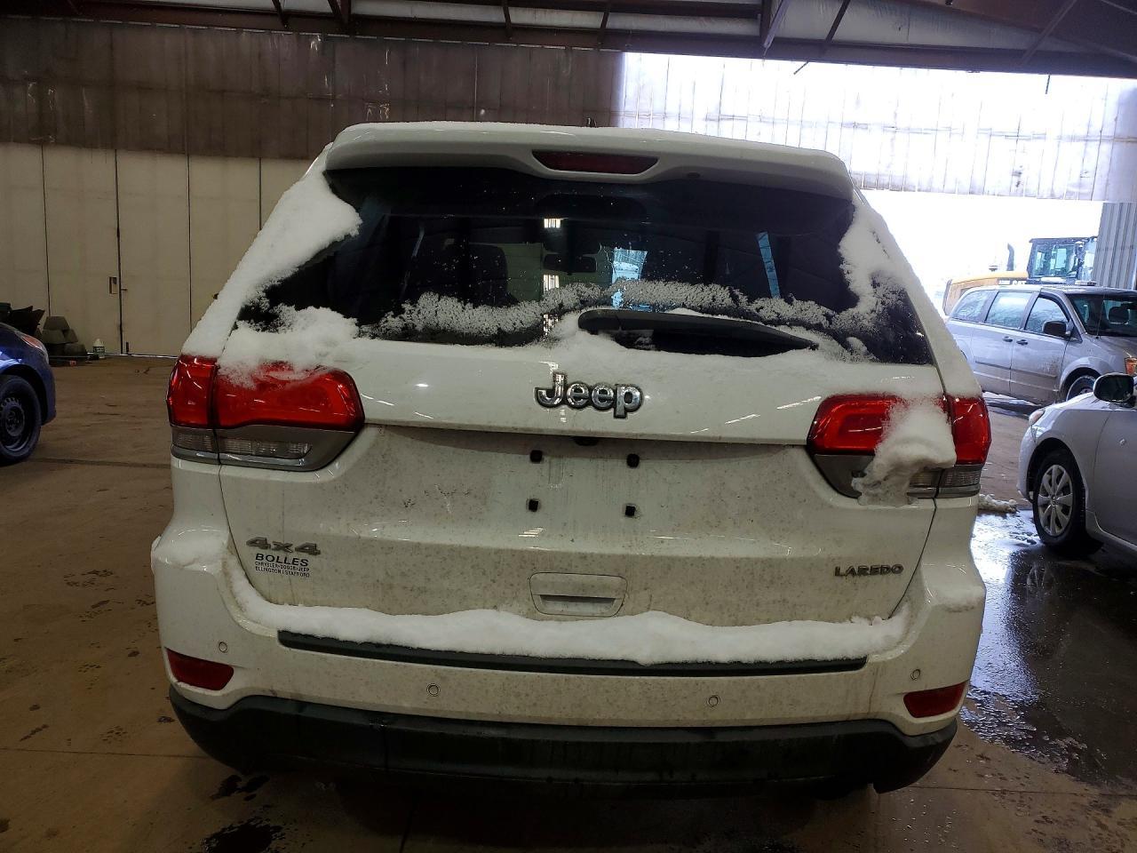 2016 Jeep Grand Cherokee Laredo - zdjęcie 6