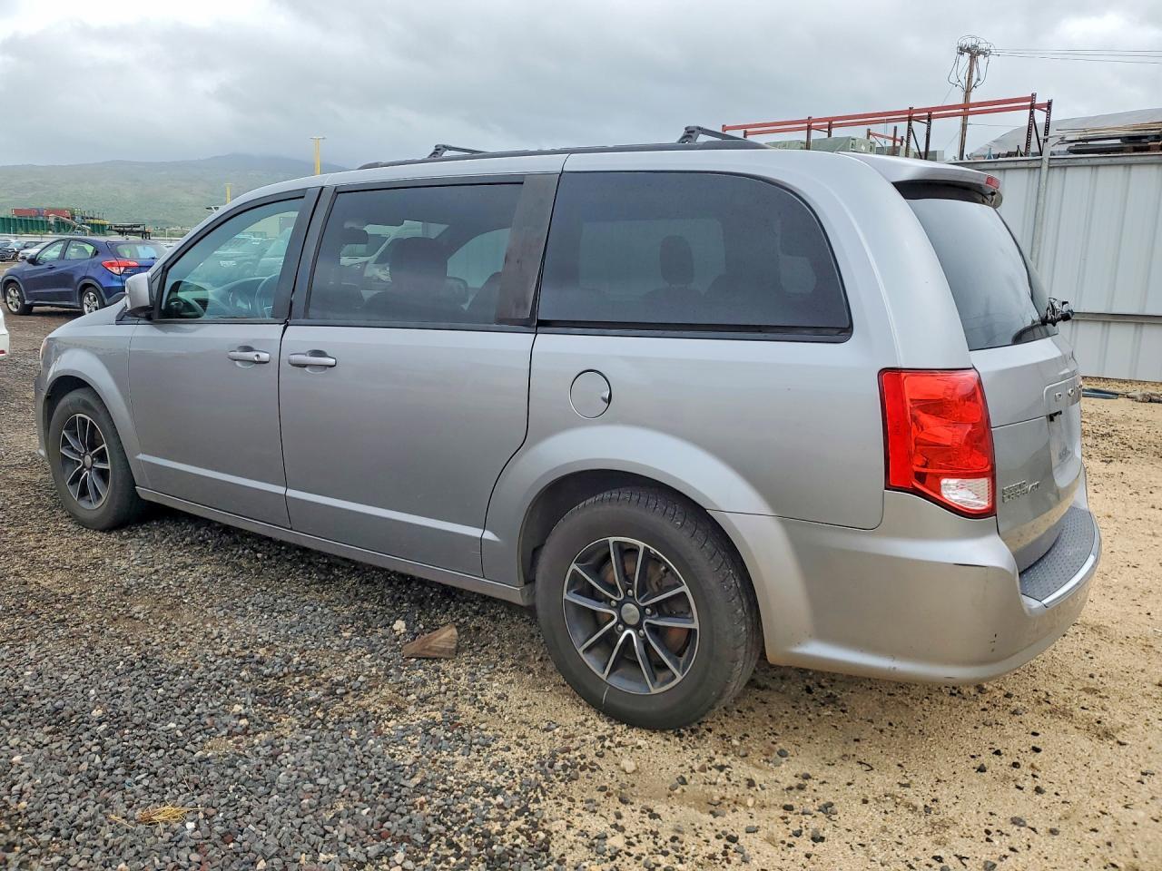 2018 Dodge Grand Caravan Gt - zdjęcie 2