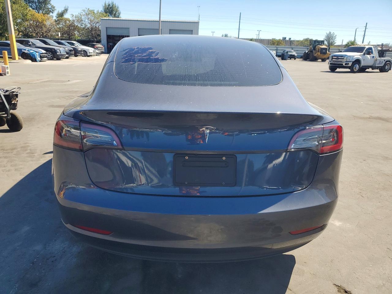 2023 Tesla Model 3 - zdjęcie 6