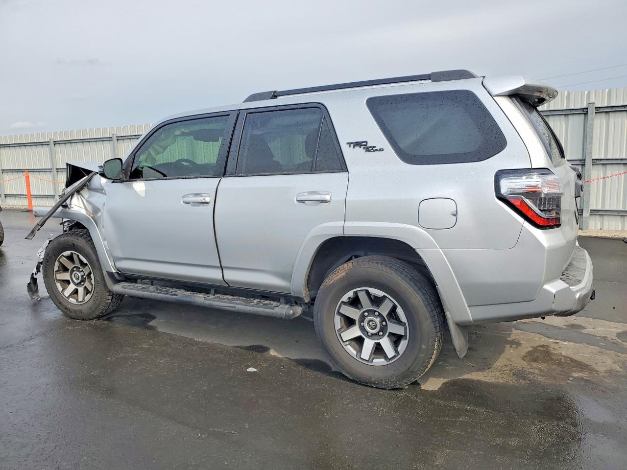 2022 Toyota 4Runner Sr5 Premium - zdjęcie 2