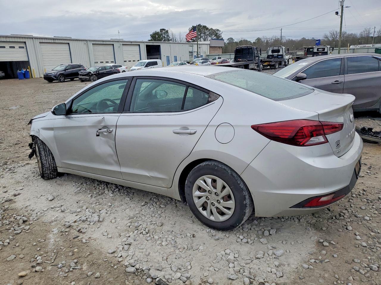 2019 Hyundai Elantra Se - zdjęcie 2