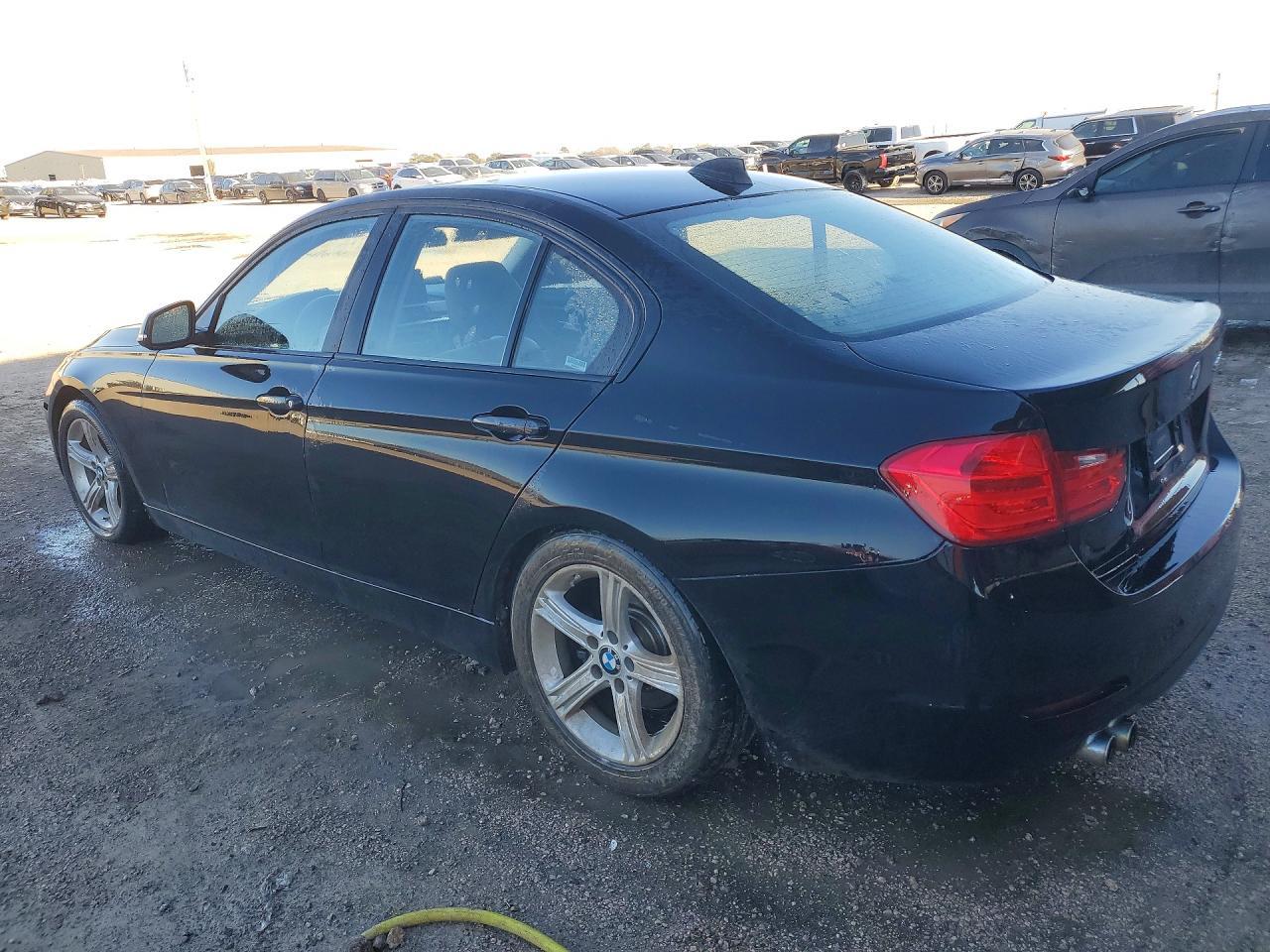 2014 BMW 328 I - zdjęcie 2