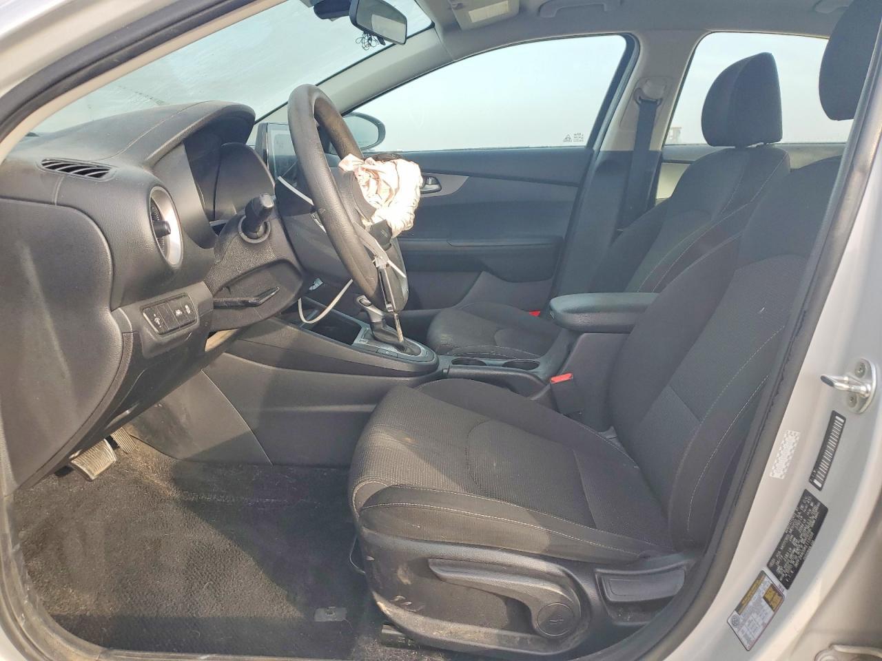 2019 Kia Forte Lxs - zdjęcie 7