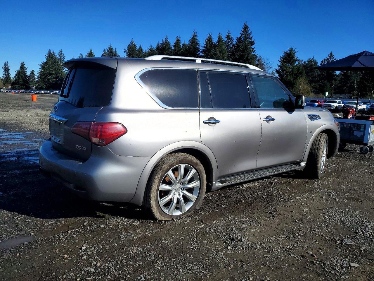 2014 Infiniti Qx80 - zdjęcie 3