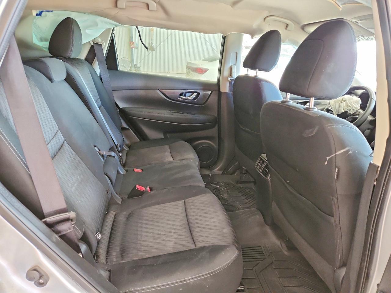 2020 Nissan Rogue Sv - zdjęcie 11